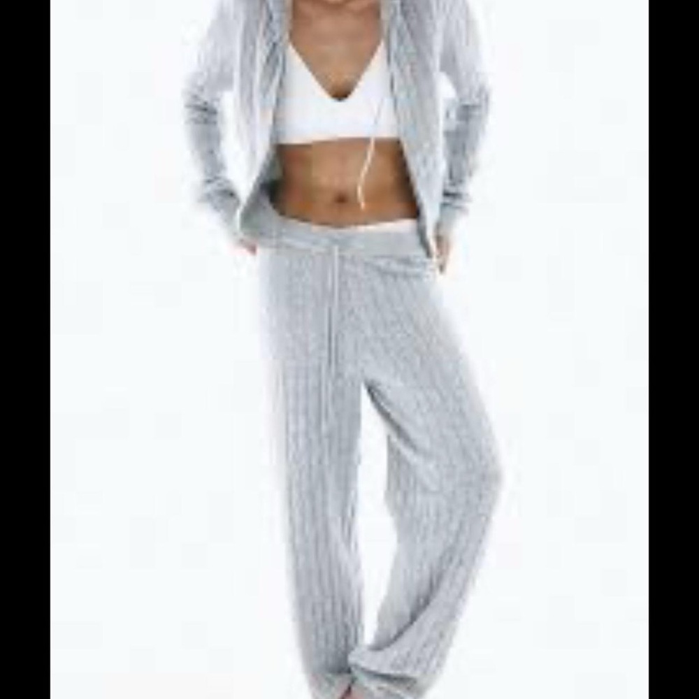 H&M Light Gray Cable Knit Set